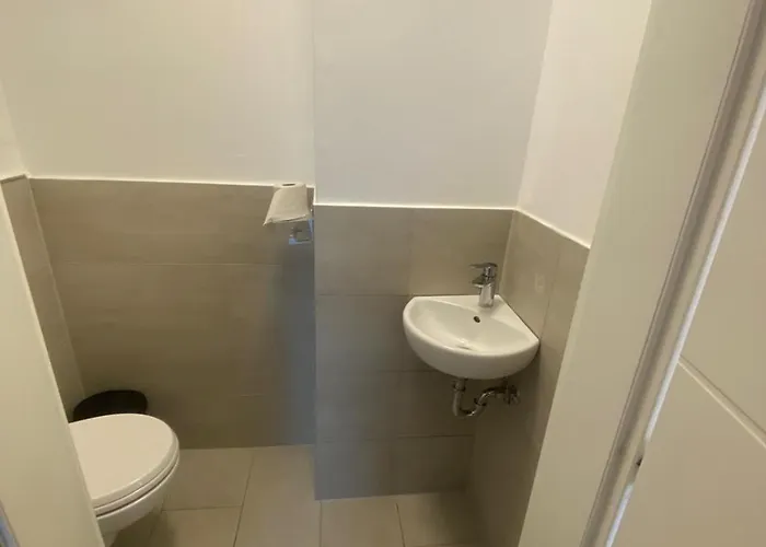 公寓 90 M2 With Balcony & Free Parking *