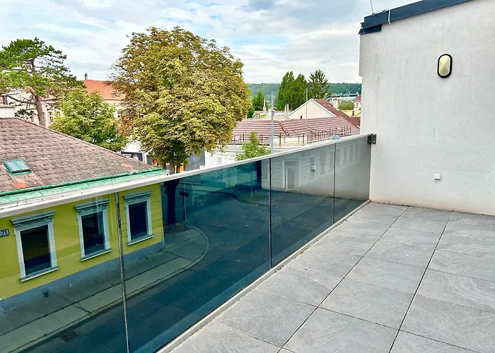 90 M2 With Balcony & Free Parking *